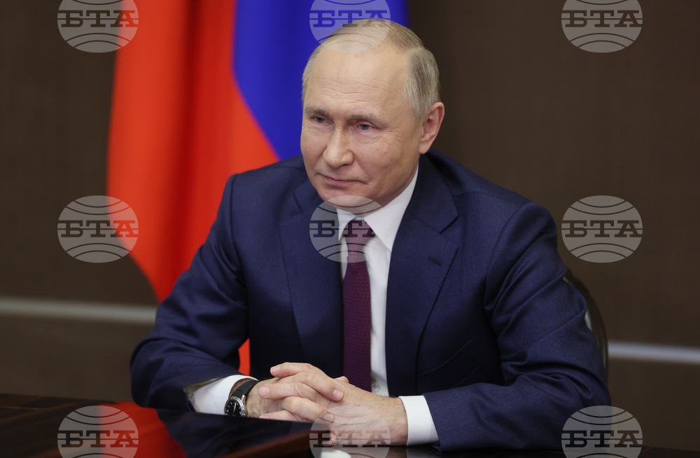 Путин посети музейно-историческия комплекс в Кронщад