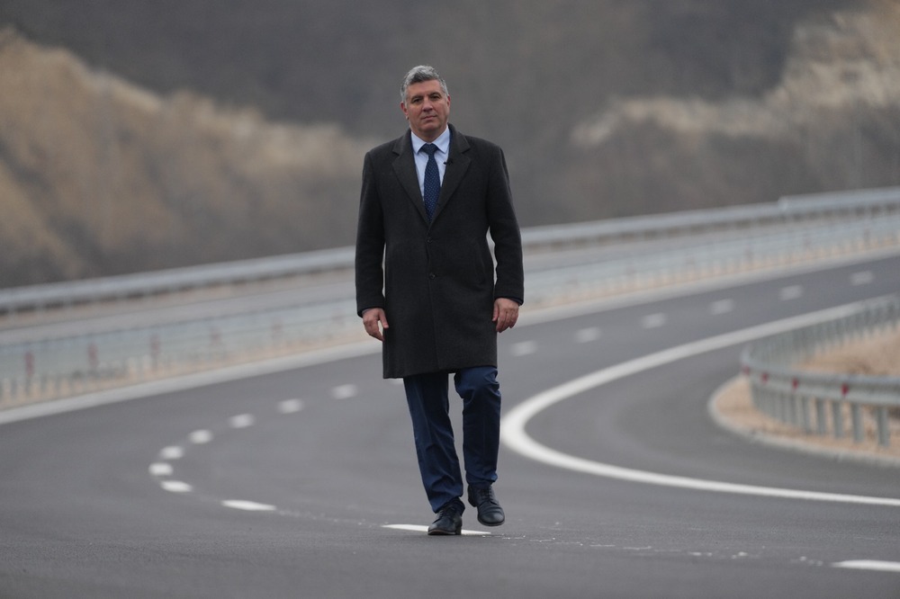 МРРБ: Министър Цеков отчете рестарт на магистралите, проектиране на нови трасета и разширяване на настоящи до скоростни пътища, осигурени средства за общините