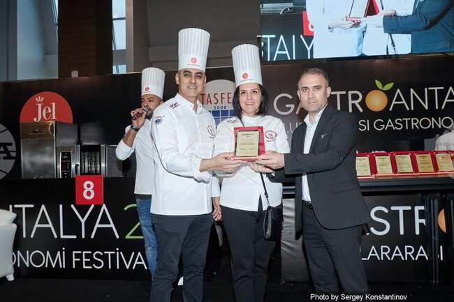 Българка е един от най-известните захарни декоратори в Турция