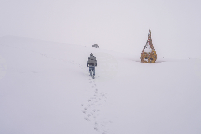 Над 1800 населени места в Източна Турция са откъснати от света заради снега