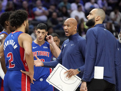 Mavericks Pistons Basketball