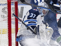 Jets Canucks Hockey