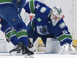 Jets Canucks Hockey