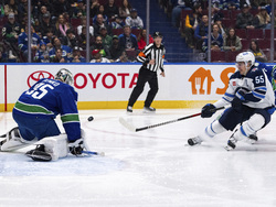Jets Canucks Hockey