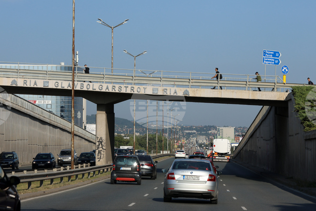 Движението в участък от Софийския околовръстен път ще бъде ограничавано поетапно до 15 май през нощта заради ремонт 