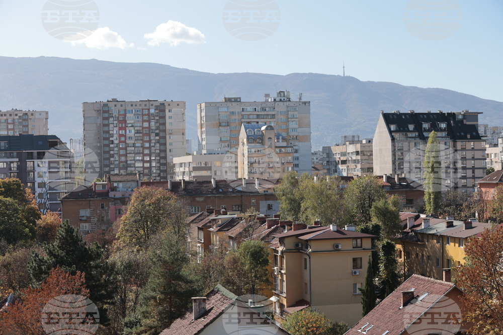 Лихвите по жилищните кредити у нас са намалели до средно 2,45 процента през април, сочат данни на БНБ 