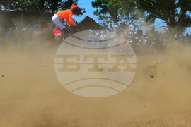 Завет - конни надбягвания