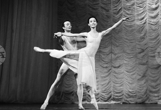 Доц. Бисер Деянов - балетен артист, хореограф и педагог