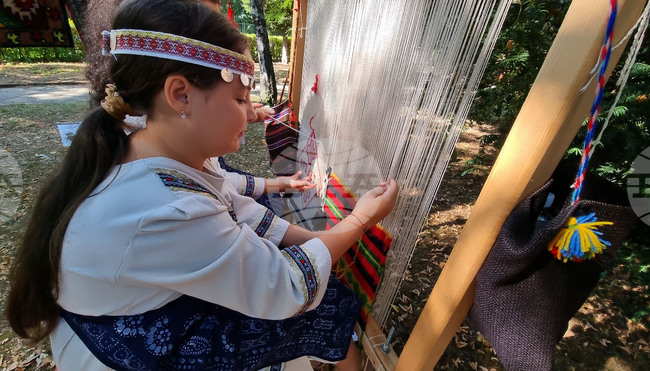 Котел - Фестивал на етносите, багрите и котленския килим