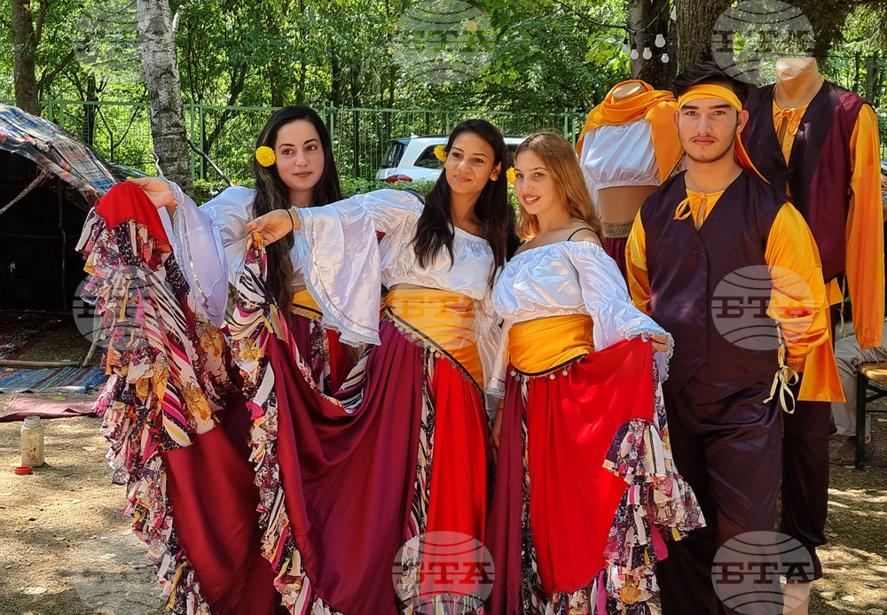 Котел - Фестивал на етносите, багрите и котленския килим