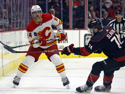 Flames Hurricanes Hockey