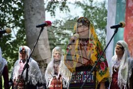 Разлог - Предел - "Пирин пее" - народен събор