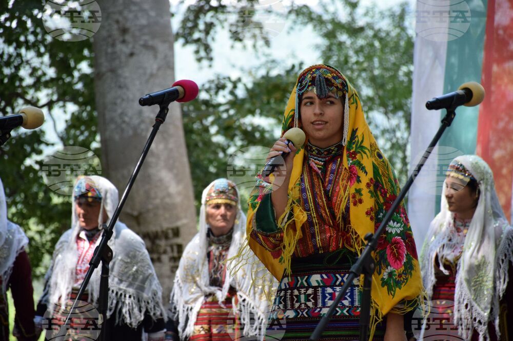 Разлог - Предел - "Пирин пее" - народен събор