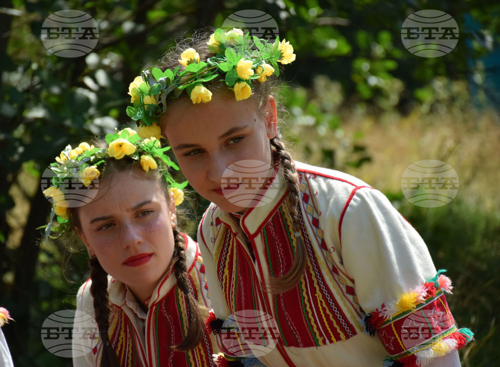 Разлог - Предел - "Пирин пее" - народен събор