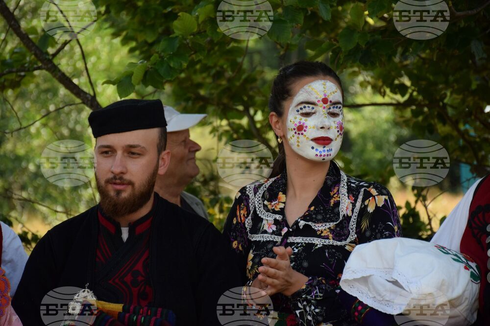 Разлог - Предел - "Пирин пее" - народен събор