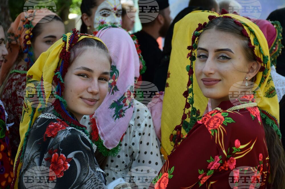 Разлог - Предел - "Пирин пее" - народен събор