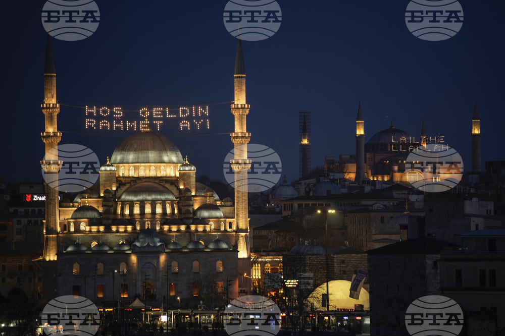 Ramadan Begins in Turkiye as Country Prepares for Local Elections