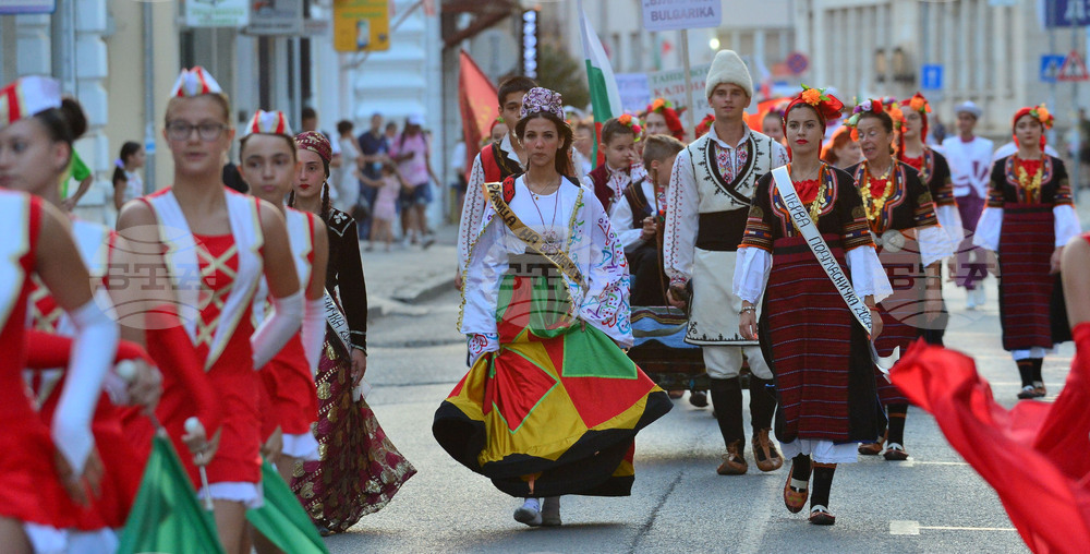 Разград - танцови състави - дефиле