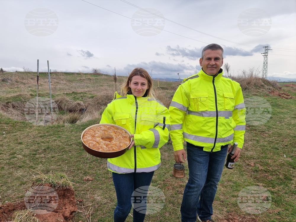 Радомир - първа копка - довеждащ водопровод