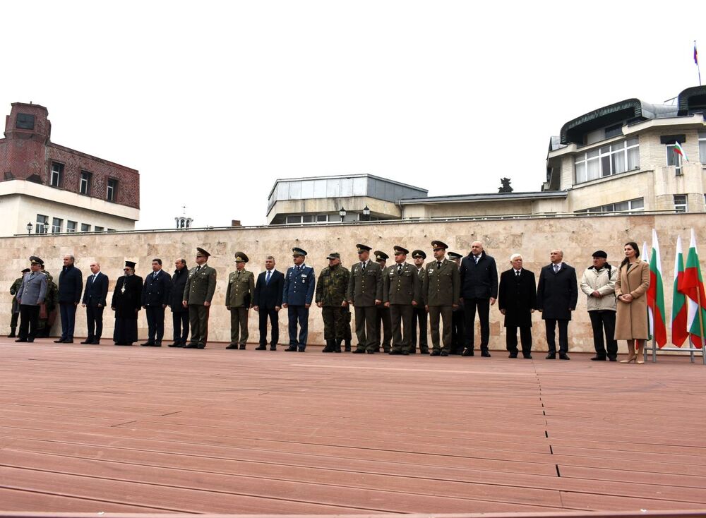 Кметът на Асеновград към военните: Съхранете честта и традициите на Българската армия