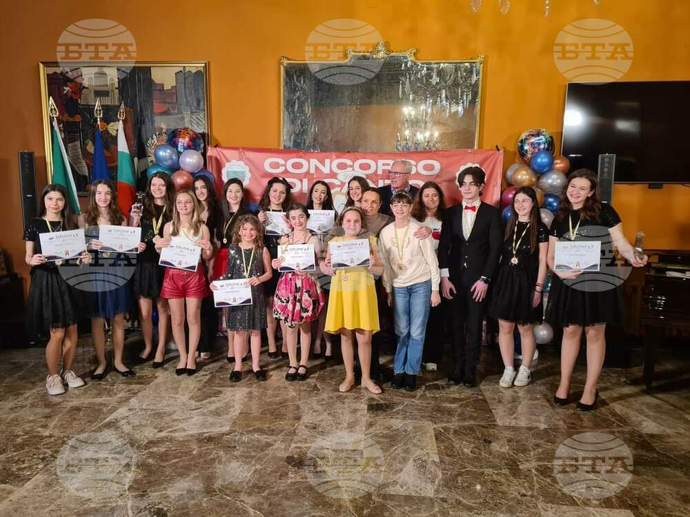 Талантливи деца от Монтана спечелиха първи места на международния певчески конкурс „Арлекин“ в Рим