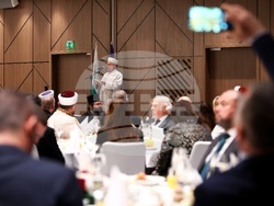 Тържествена вечеря ифтар