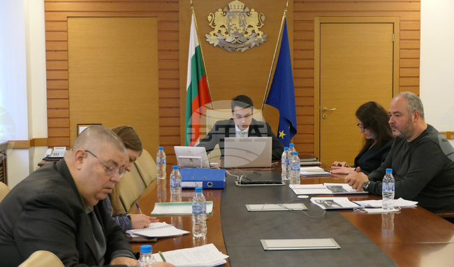 Земеделие - Момчил Неков