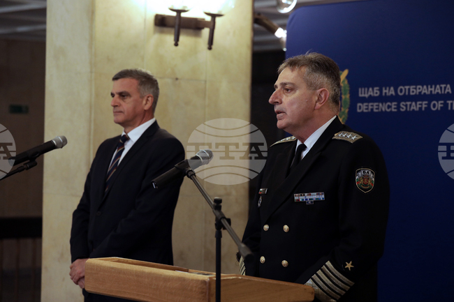 Въоръжени сили – анализ – представяне