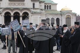 Протест - наредба на Светия Синод