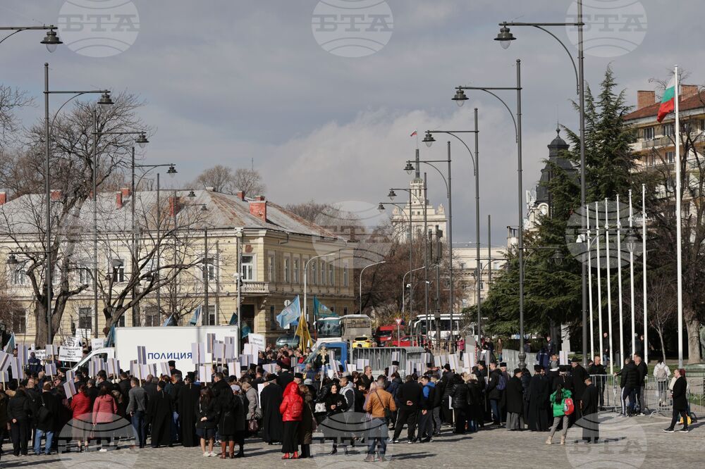 Протест - наредба на Светия Синод
