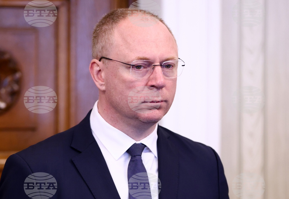 Президент - „Възраждане“ - консултации