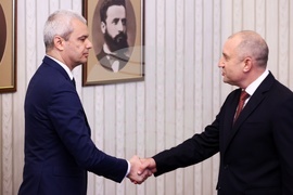 Президент - „Възраждане“ - консултации