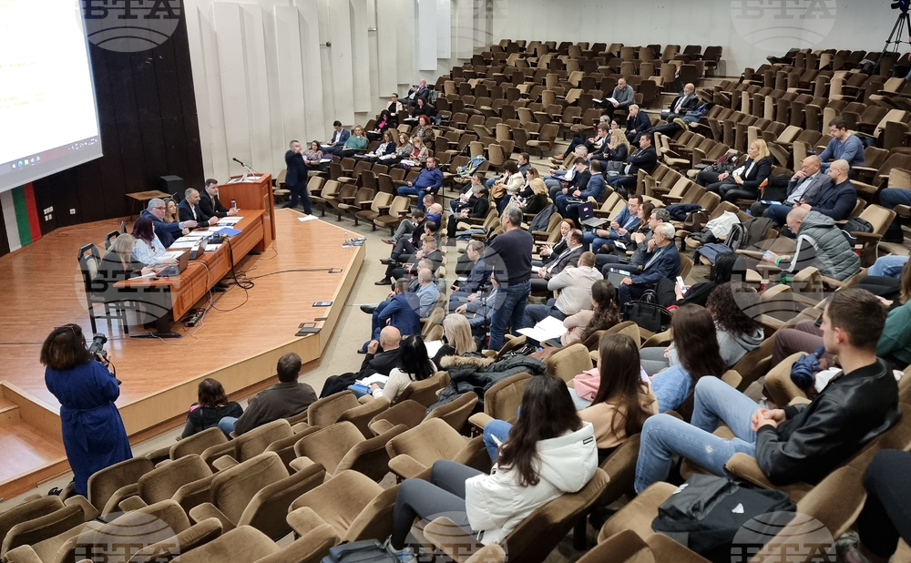 Три групи общински съветници излязоха с декларации по повод приетия бюджет на Варна