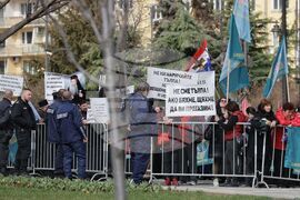 Протест - наредба на Светия Синод