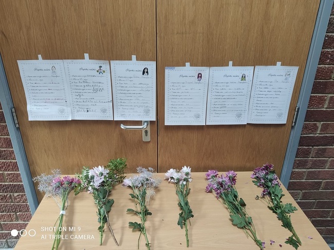 Работен лист, посветен на мама, попълниха второкласници от училище „Д-р Петър Берон“ в Рединг