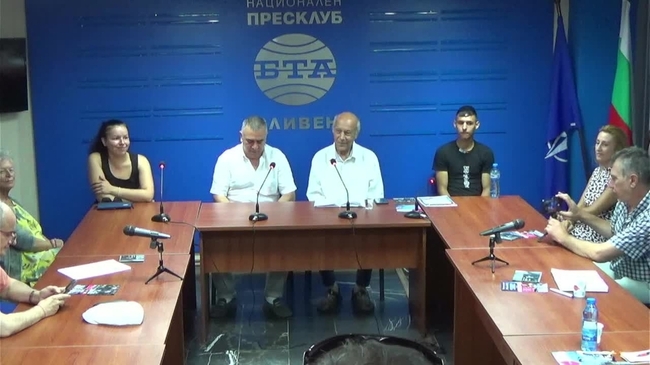 Пресконференция с основателя на проекта "Музиката вместо улицата" Георги Калайджиев и кмета на Сливен Стефан Радев
