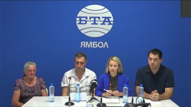 Пресконференция на Коалиция "Левицата!" - Ямбол на тема "Протест и подписка против изграждането на бази на НАТО край Ямбол"