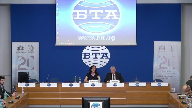 Пресконференция по повод на 20-годишнината на Дипломатическия институт към МВнР. Връчване на годишните почетните награди на институцията „Docendo Discimus“ 