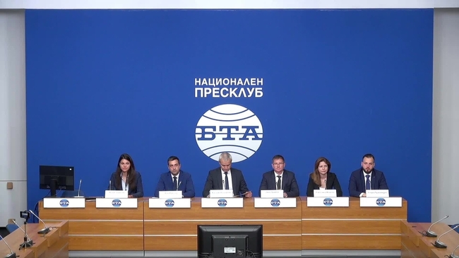 Костадин Костадинов - председател на ПП „Възраждане“, ще представи кандидата на политическата формация за кмет на София. 