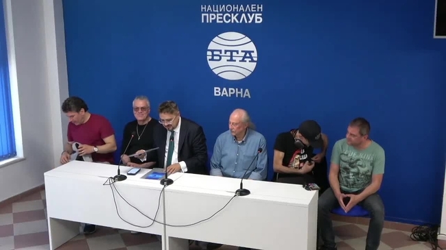 Пресконференция за националното турне на "Фондацията"