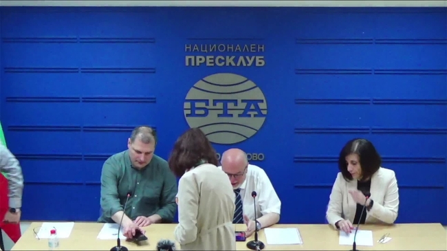 За възможна нелигитимност на изборите във Великотърновския университет предупреди кандидатът за ректор проф. Милко Палангурски