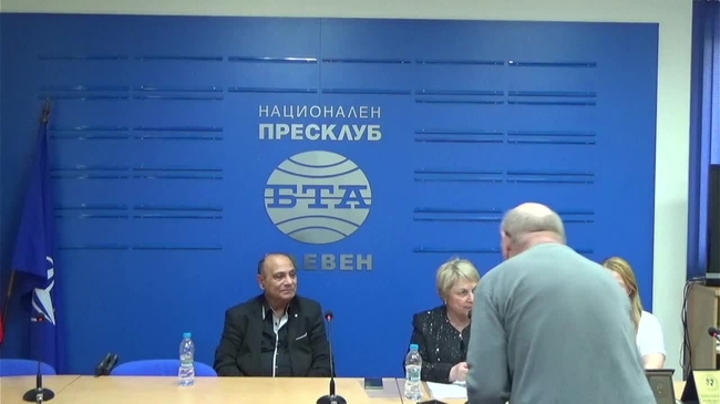 Пресконференция на Фолклорен танцов клуб "Българско хоро" в Плевен