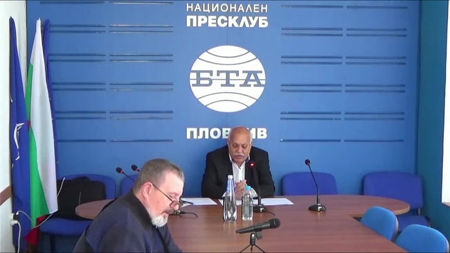 Пресконференция на Ашим Хаджиасан във връзка със съборената му къща в Пловдив