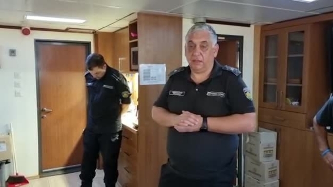 Инструктаж за безопасност на борда на кораба "Св. св. Кирил и Методий"