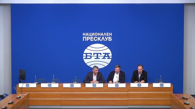 Пресконференция на партия „Български гласъ“ на тема: „Държавата е на автопилот! ГЕРБ и ПП си мерят егото заради лични интереси!“