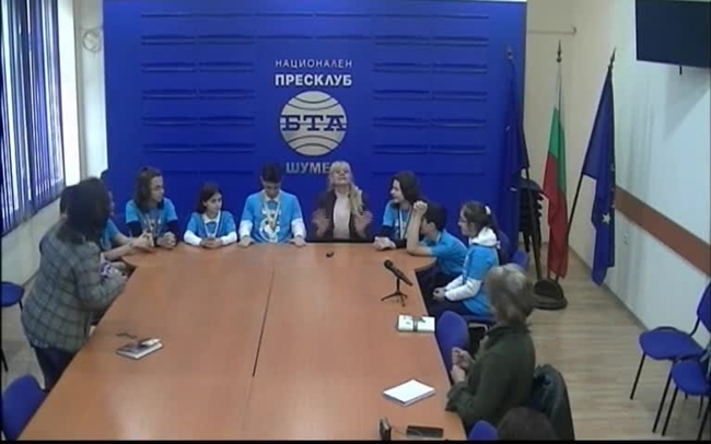 Пресконференция по повод завършилия Международен есенен турнир по информатика в Шумен