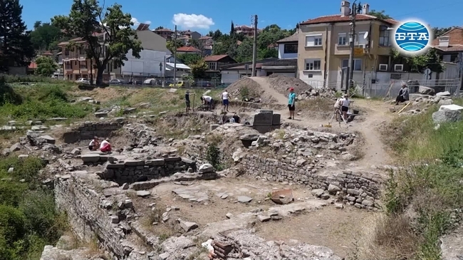 Подновени са археологическите разкопки на "Източна порта на Филипопол" в Пловдив