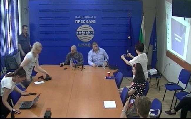 Пресконференция на бивши членове на „Има такъв народ“ в Шумен