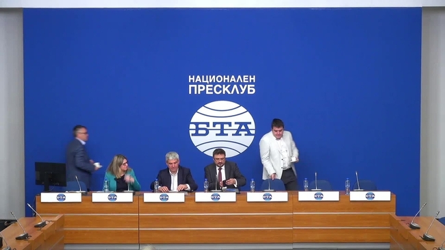 Подписване на договор за партньорство между Българската телеграфна агенция /БТА/ и Конфедерацията на независимите синдикати в България /КНСБ/.