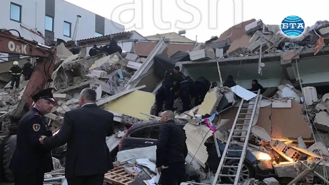 Албанското правителство обяви извънредно положение в района на Дуръс и Тирана